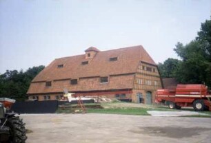 ehemaliges Gut Trenthorst-Wulmenau: Wulmenau: Wirtschaftshof: Bullenstall, Traufseite, Giebelseite