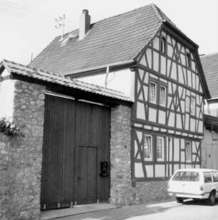 Flörsheim, Vorderstraße 10