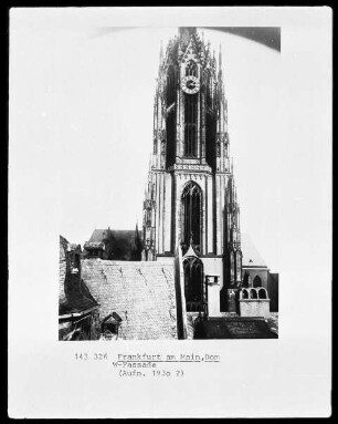 Kaiserdom Sankt Bartholomäus — Westturm