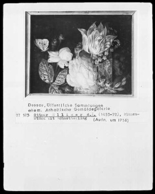 Blumen in einem Glasgefäß