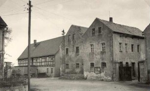 Dorfstraße in Nimschütz : Wjesna dróha w Hněwsecach