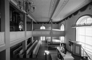 Evangelische Kirche (Kirche, evangelische, Sandsteinmauerwerk); Frankenberg, Muschelweg 3