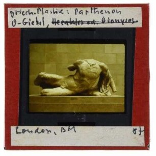 Lagernde männliche Gestalt, Parthenon, Ostgiebel