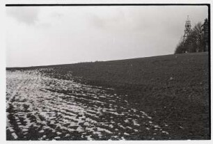 Blick über ein Feld bei Klandorf