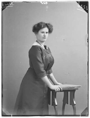 Fräulein Martha Bauer