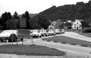Freiburg; Ebnet: Rückstromkolonne vom Schwarzwald nach Freiburg; bei Ebnet