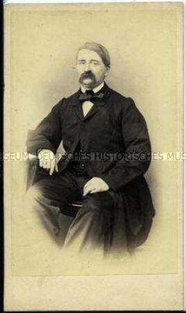 Sitzender Mann mit Schnauzbart, Carte de Visite