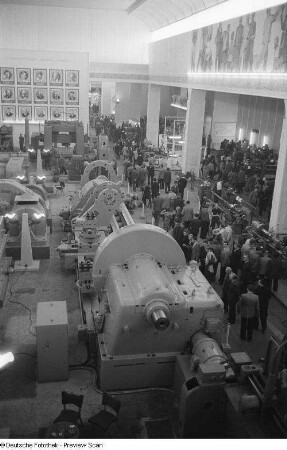 Maschinen der Tschechoslowakischen Sektion auf der Leipziger Herbstmesse 1954