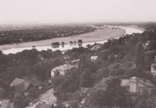 Dresden-Loschwitz. Blick über die Elbe gegen das Stadtzentrum nach Südwesten