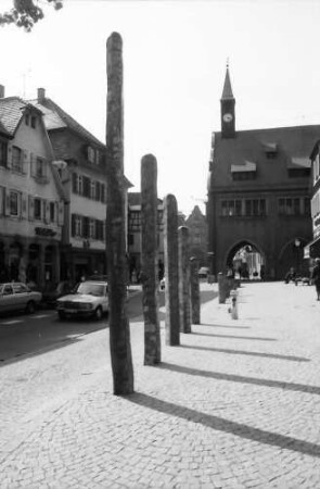 Lahr: Bildhauersymposium; Stangen am alten Rathaus