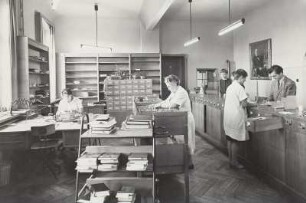 Dresden. Sächsische Landesbibliothek. Marienallee 12. Ausleihe