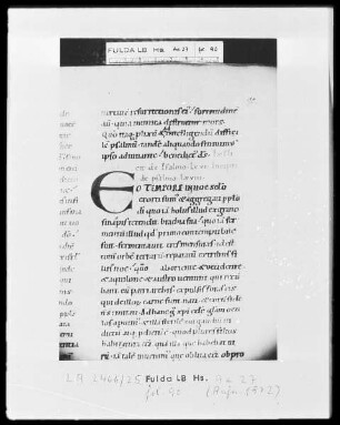 Augustinus, Enarrationes in Psalmos 51-100 — Initiale E, Folio 90 recto