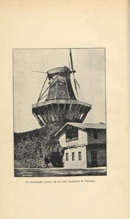 De historische molen bij het slot Sanssouci te Potsdam