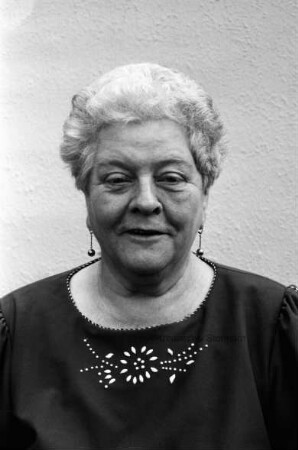 Jachow, Ottilie: seid 40 Jahren Mitglied in der Arbeiterwohlfahrt Ahrensburg
