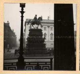 Berlin, Unter den Linden, Denkmal Friedrich II.