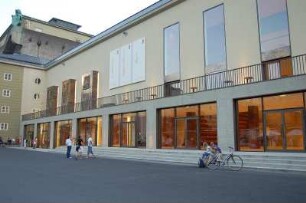 Salzburg - Kleines Festspielhaus : Kleines Festspielhaus in Salzburg, aufgenommen 2006