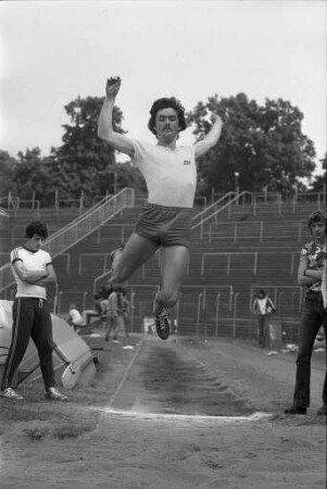Leichtathletik-Schulsportfest "Jugend trainiert für Olympia" im Wildparkstadion