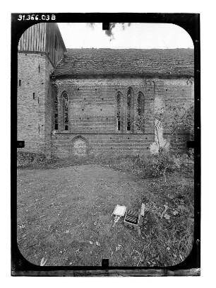 Rühn. Ehem. Zisterzienser-Nonnenkloster. Klosterkirche (M. 13. Jh.). Teilansicht von Süden