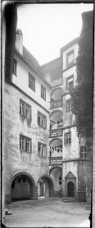 Zwingenberg Schloss Zwingenberg Innenhof Ansicht nach Süden