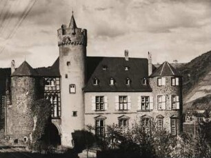 Rheinland-Pfalz. Gondorf. Ansicht der im 14. Jh. errichteten Oberburg