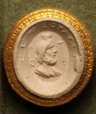 Profilkopf des Jupiter Serapis (Daktyliothek, Erstes Mythologisches Tausend)