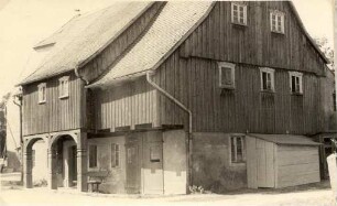 Wohnhaus mit Vorbau in Pommritz : Domske z wutwarkom w Pomorcach