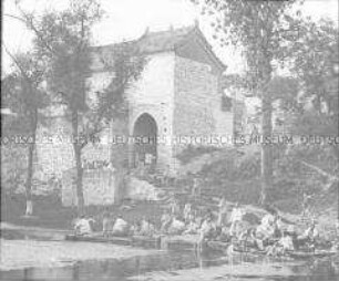 Glasdia der Stadt "Tsi nan fu", Südseite