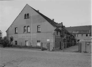 Dresden-Friedrichstadt, Lübecker Straße 18/20. Ehemaliges Stadtgut. Wirtschaftsgebäude (um 1850)