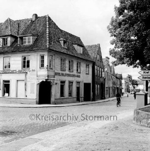 Kurparkallee Ecke Brunnenstraße: Abriss des "Hotel Holsteinisches Haus": Ansicht von Nordwesten