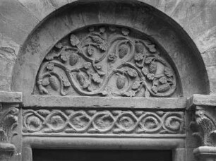 Pieve Santa Maria — Westfassade: nördliches Portal