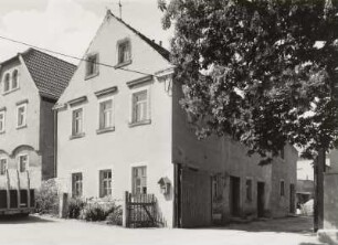 Brabschütz-Merbitz, Merbitzer Ring 6. Bauernhof, Wohnstallhaus (bez. 1810)