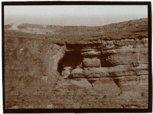 Felswand bei Georgskloster im w. Kelt [wadi kelt]