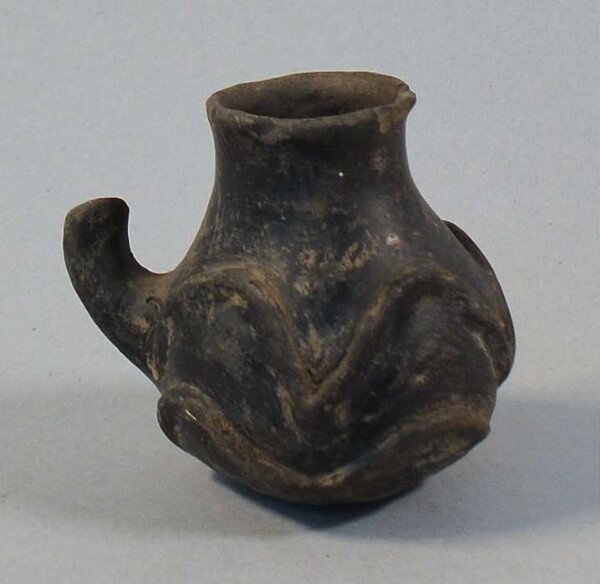 Clay vessel