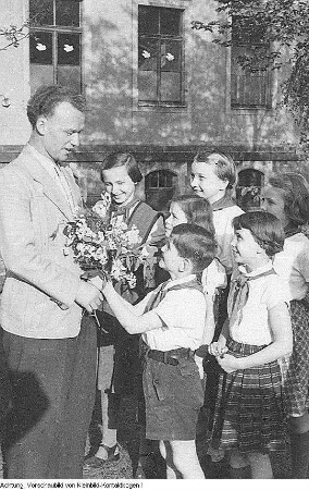 Schule, u.a. 1. Grundschule Dresden, - Verschiedenes, 1955