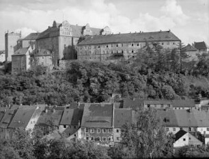 Bautzen Ortenburg (1483/1486, 1648/1698 Wiederaufbau). Blick vom Protschenberg nach Südosten