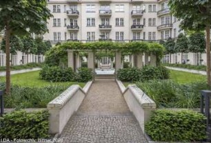 Gartenanlage im Hof II des ehem. Haus Cumberland; Berlin, Charlottenburg-Wilmersdorf