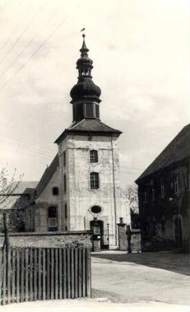 Evangelische Kirche in Klitten : Ewangelska cyrkej w Klětnom
