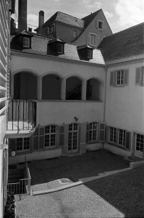 Freiburg i. Br.: Erzbischöfliches Palais, Hof