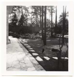 Garten Simon, Berlin-Dahlem: Garten vor der Terrasse