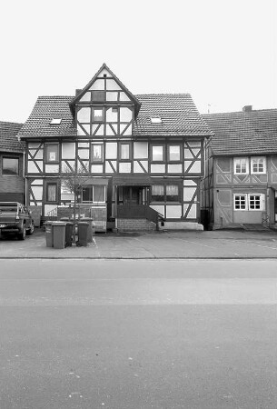 Ehem. Hannoversches Forsthaus; Nieste, Kasseler Straße 7, Kasseler Straße 9