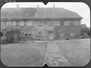 Dresden-Reick, Altreick 17. Gehöft (18./19. Jh.). Wohnstallhaus. Hofansicht (Teilansicht)