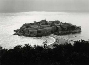 Die Insel Sveti Stefan in Montenegro