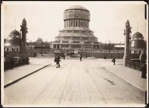 Ausstellungs- und Wasserturm, Posen: Außenansicht gesamt