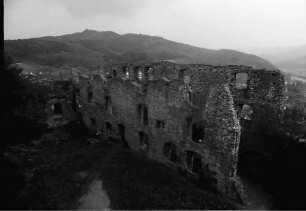 Staufen: Staufener Burg; Ruine vom Turm