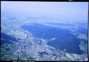 Waldkirch: Elztal mit Stadtansicht von Nordosten [Luftbild]