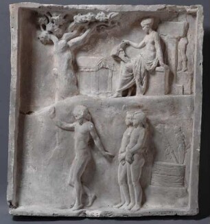 Sakralidyllisches Relief mit sitzender Muse und tanzenden Satyrn