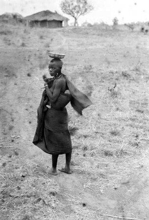 Mgoni Frau mit Kind : Frau der Mgoni mit Kind.