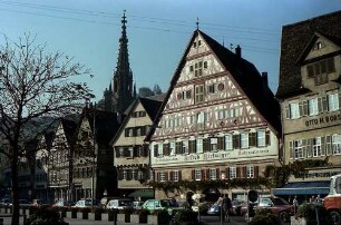 Esslingen: Rotes Fachwerkhaus am Markt