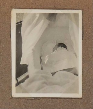 Christiane Zimmers Sohn Clemens im Kinderwagen