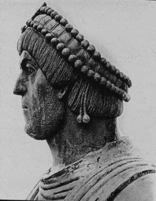 Barletta, Colosso (Koloss von Barletta), Kopf in Seitenansicht, vermutlich Valentintian I.
